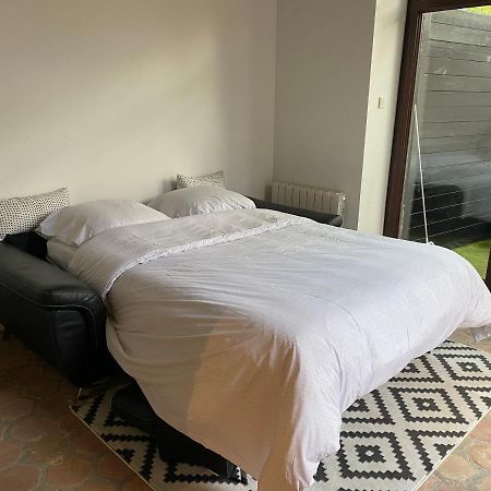Studio Duplex Avec Spa Et Cour Privee Bonnelles Екстер'єр фото