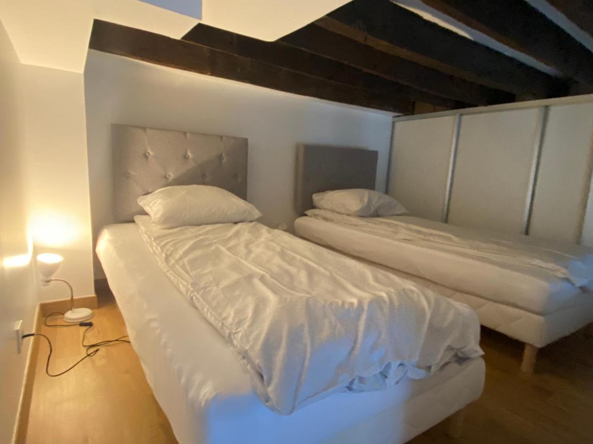 Studio Duplex Avec Spa Et Cour Privee Bonnelles Екстер'єр фото