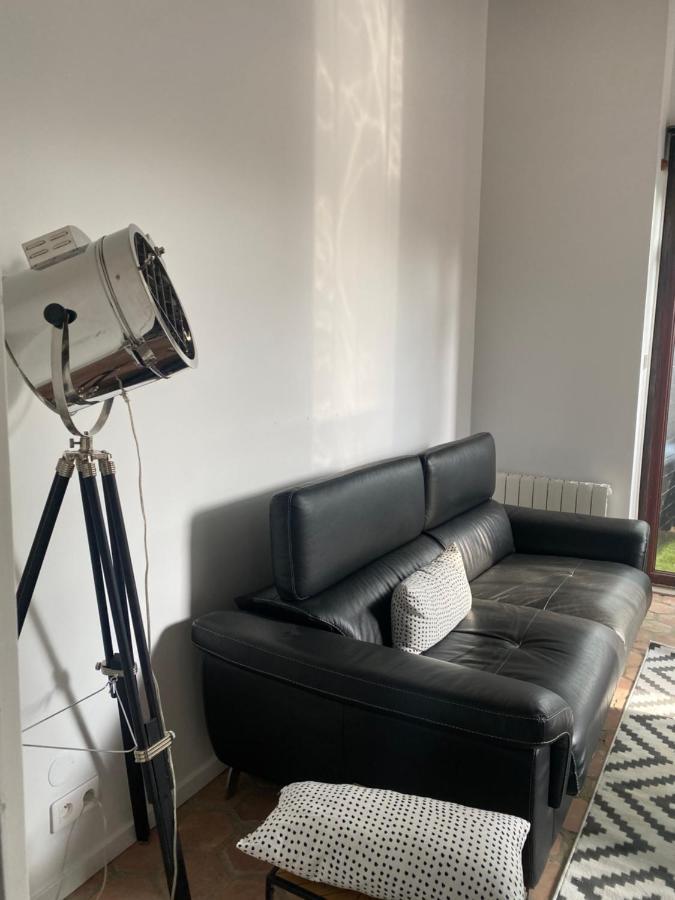 Studio Duplex Avec Spa Et Cour Privee Bonnelles Екстер'єр фото